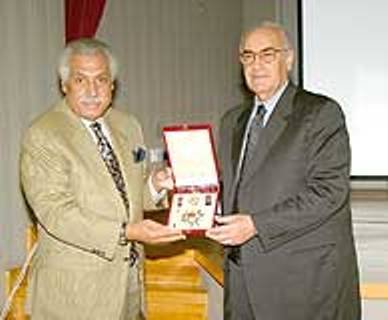 kingabdullahiiofjordanhonorsicardadirectorgeneral.jpg